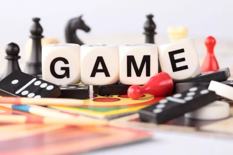 Board Games: From Checkmate and Draughts to Monopoly