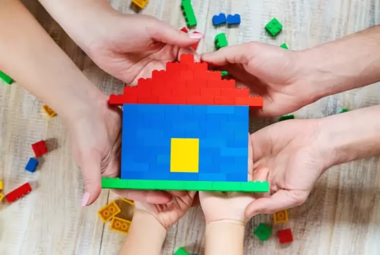 Developing teamwork using Lego blocks Thailand and Singapore