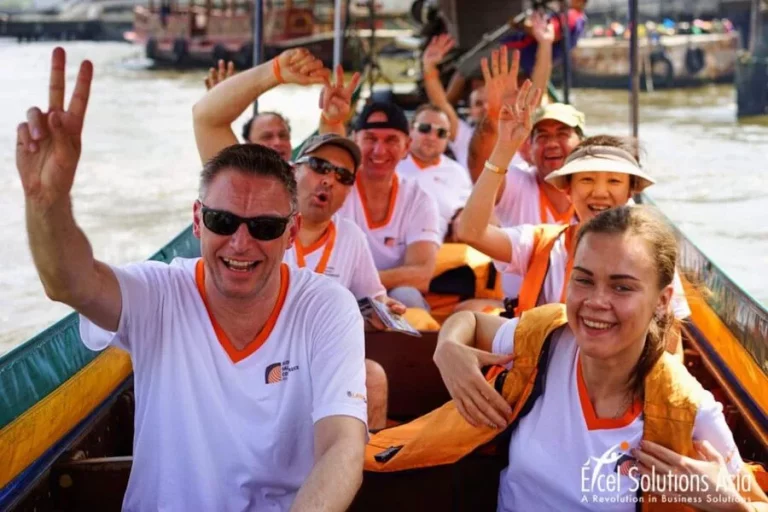 Long-Tail Boat Racing in Bangkok James Bond Style
