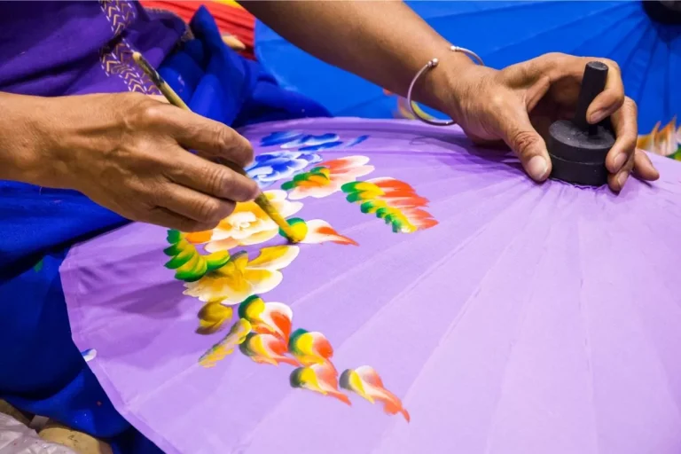 Thai Umbrella Painting: Vibrant Strokes and Cultural Blooms
